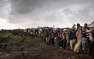 Families fleeing the battle for Mosul, Iraq 2017. Photo: Quentin Bruno. CC BY-NC-ND 2.0